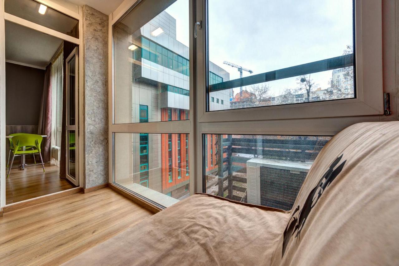 Apartments Near Ukraina Shopping Mall Kiev Esterno foto